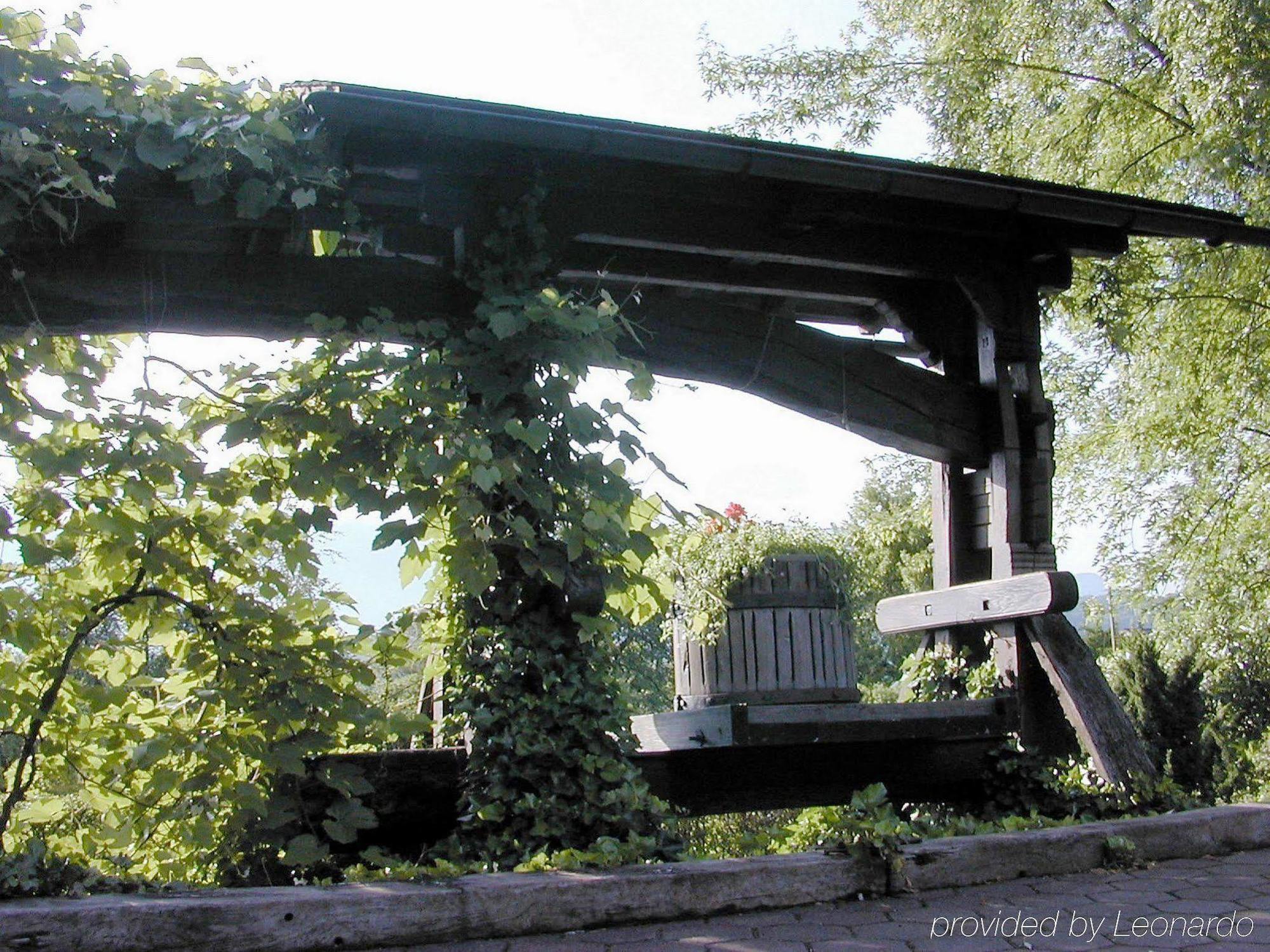 Hotel Weinstube Nendeln Exterior photo